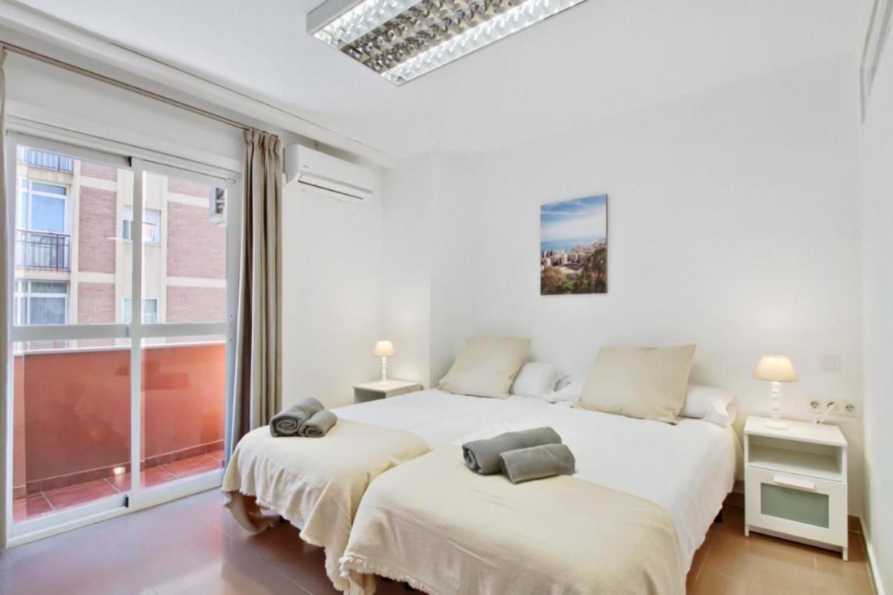Amplio Piso Con Terraza Apartment มาลากา ภายนอก รูปภาพ