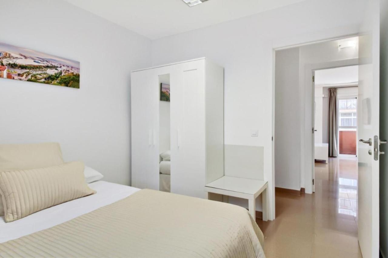 Amplio Piso Con Terraza Apartment มาลากา ภายนอก รูปภาพ